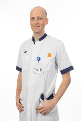 Medisch specialist dhr. R. Knulst