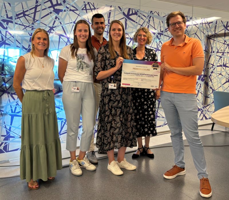 TG Premium Uitreiking Chirurgie Bijgesneden Verkleind Voor Website