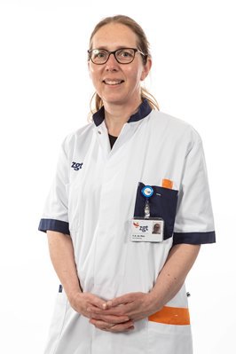 Medisch specialist mw. dr. Y.A. de Man