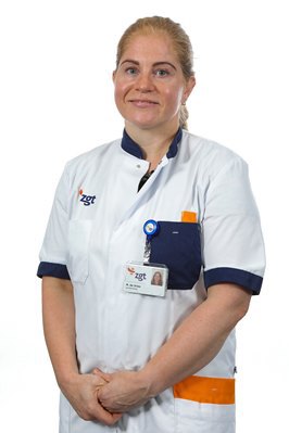Medisch specialist mw. M. de Vries